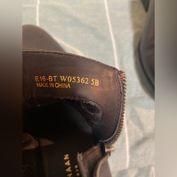 Cold Haan Hayes Ankle Bootie - Picture 5 of 12